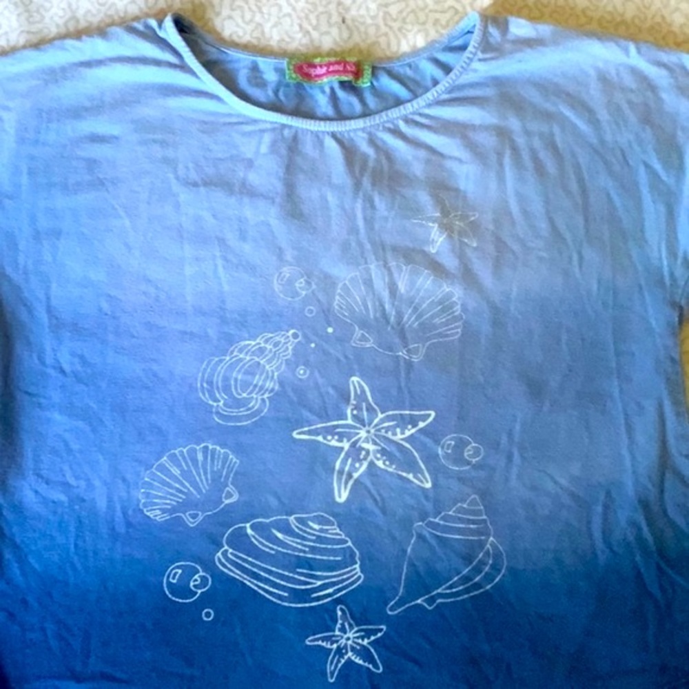 Sophie and Sam girls seashell t-shirt in size 7-8
